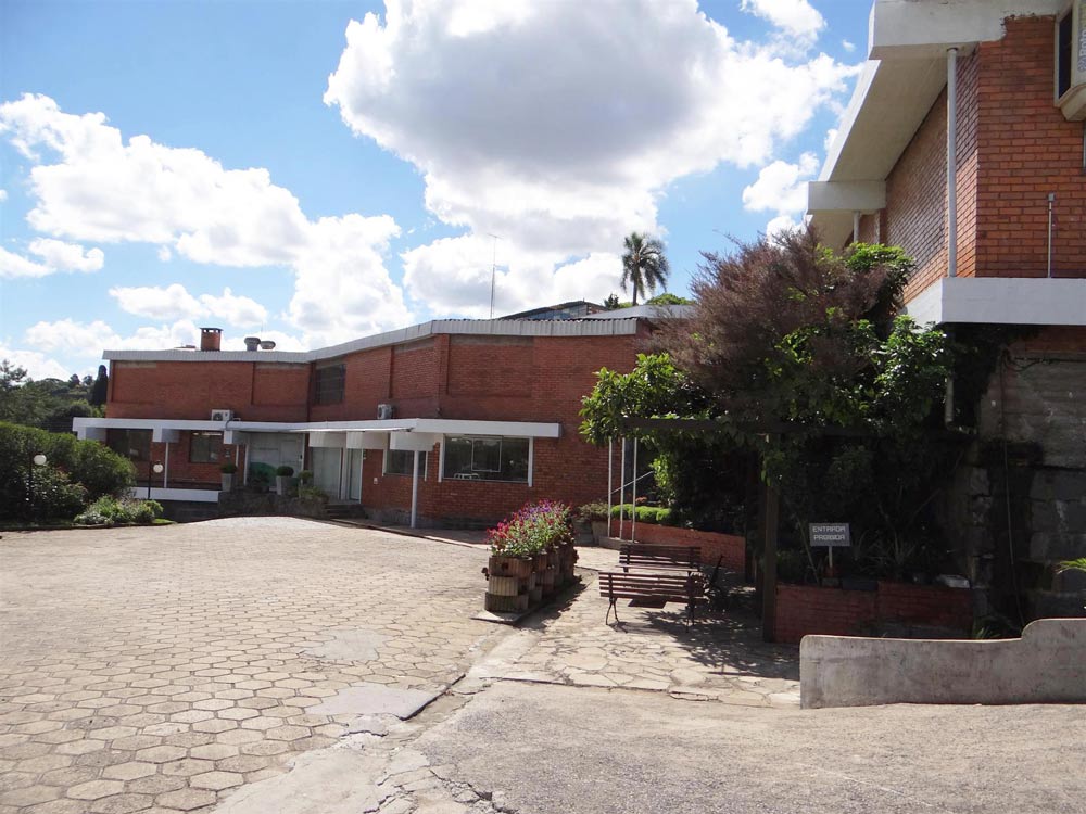 empresa martinato equipamentos ópticos, refração, surfaçagem, montagem